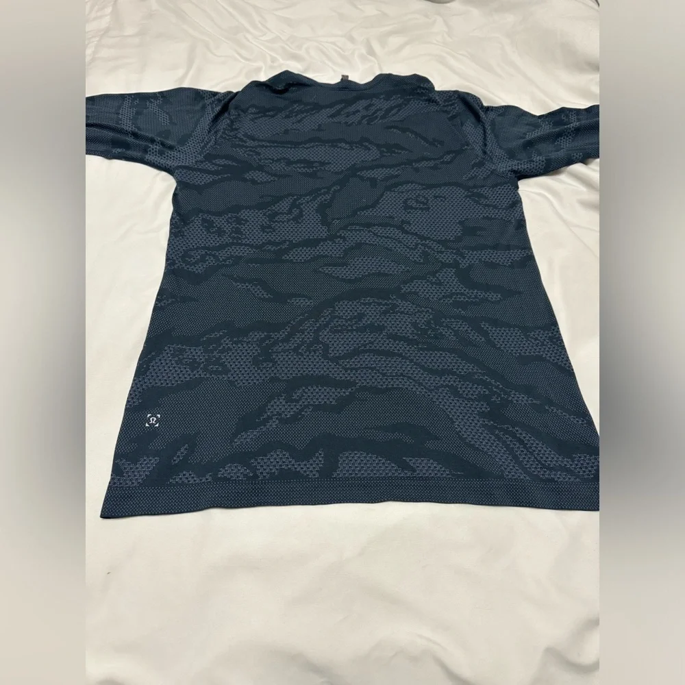 Lululemon Metal Vent Breathe Long Sleeve